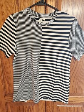 Hayden Los Angeles Short Sleeve Knit Contrast Stripe Tee Small